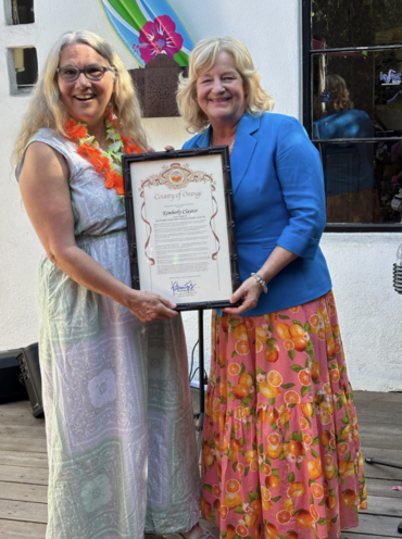  Presenting a proclamation to Kimberly Claytor