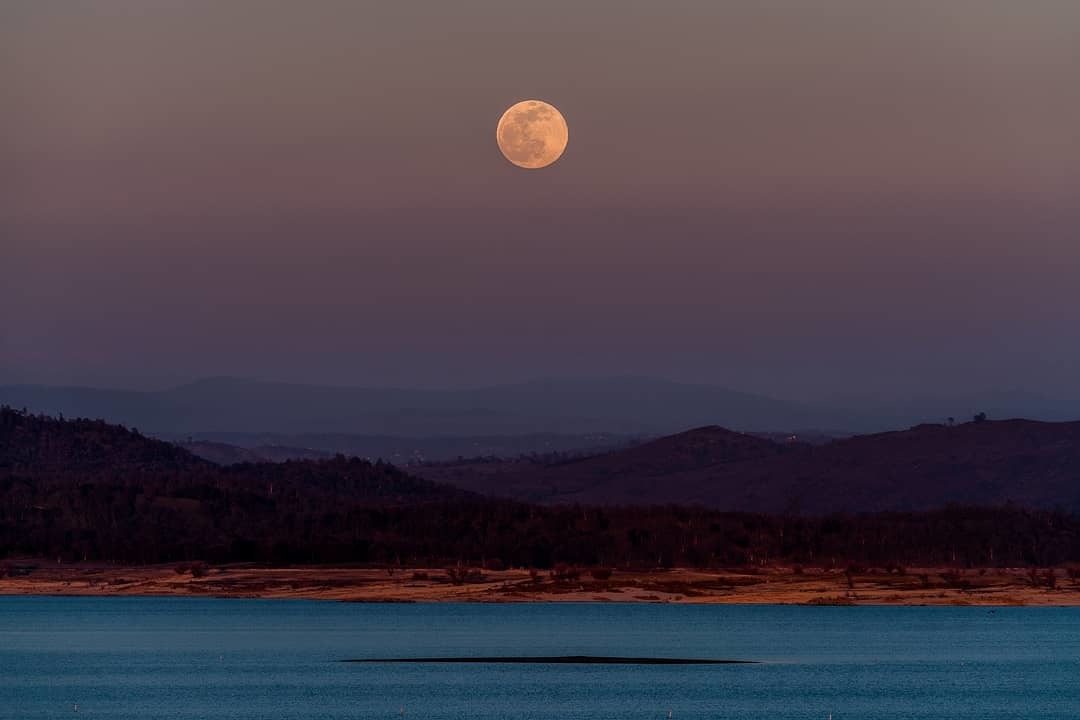 Sunset in a hazy sky 