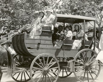 Mudwagon Float in the 1935 Gold Rush Revival parade. 