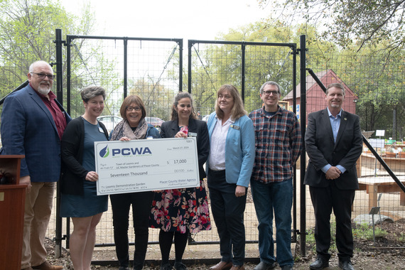 Ribbon cutting Loomis Library