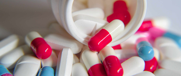 Medication and pill bottle, Meds, drugs, 2000 px