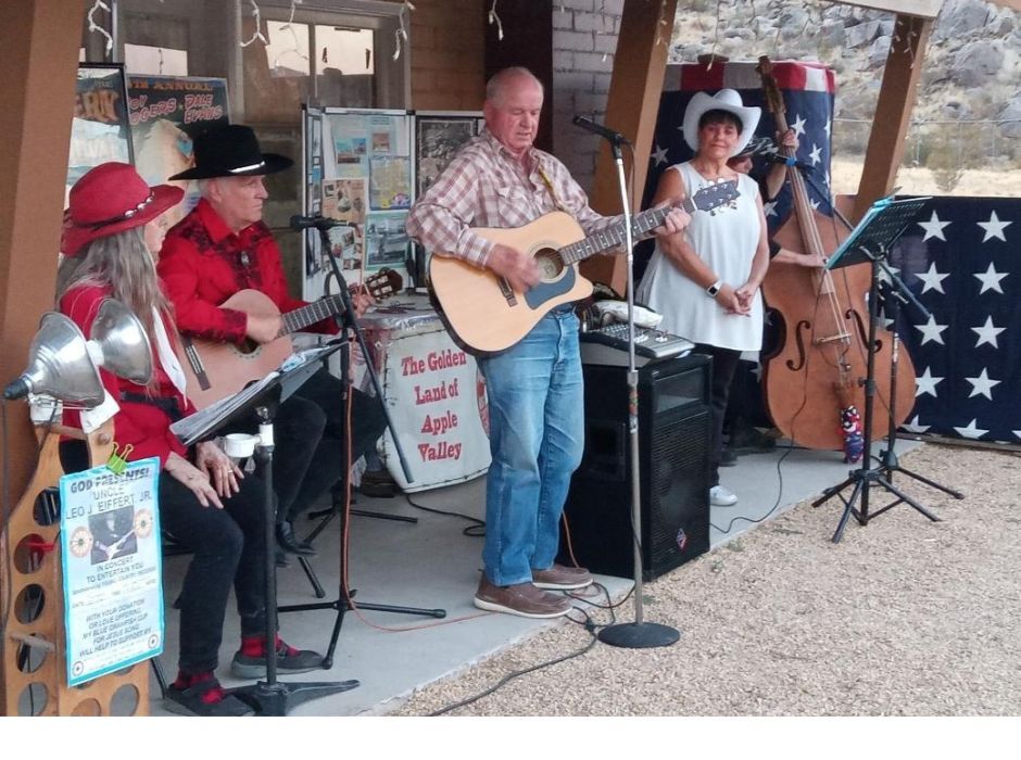 apple valley music band