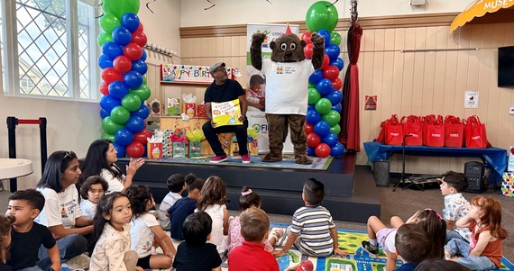 Potter the Otter's Gift a Kid a Book Birthday Party