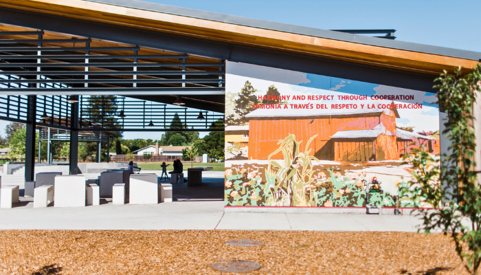 Bayer Park Mural_Photo Credit Laura Schneider_700x400
