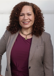 Lori Ann Farrell_384x546