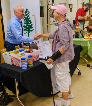 Senior Expo_320x370