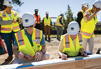 HCH Beam Signing_350x240
