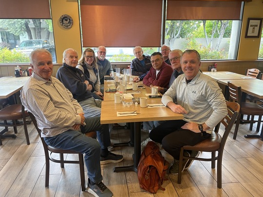 Photo of Vice Mayor Kelly Cox, Chief Cory Morgan and former police officers 