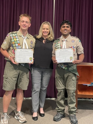 Eagle Scouts and Vice Mayor Kelly Cox