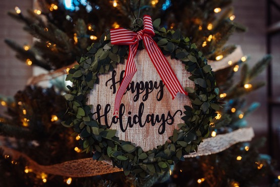 Happy Holidays Wreath