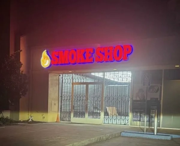 smokeshop image