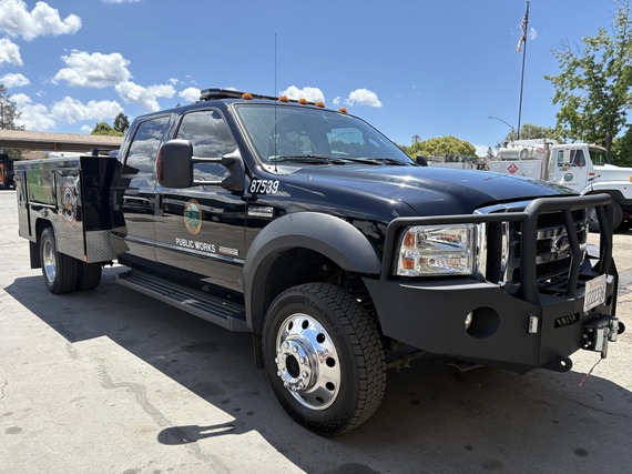 Vehicle & Equipment Services Vehicle 