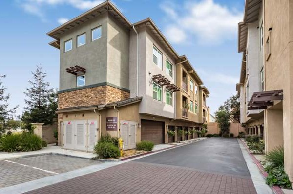 Picture of Apartment Complex at Karby Road