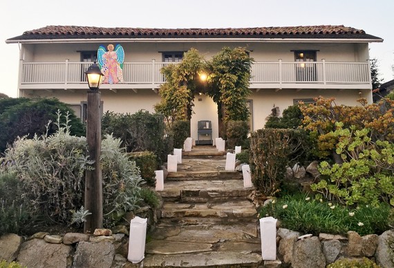 CITA_Casa Soberanes Luminaria-lit path