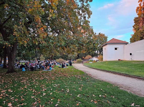 Sutter's Fort SHP_movie goers in the fall