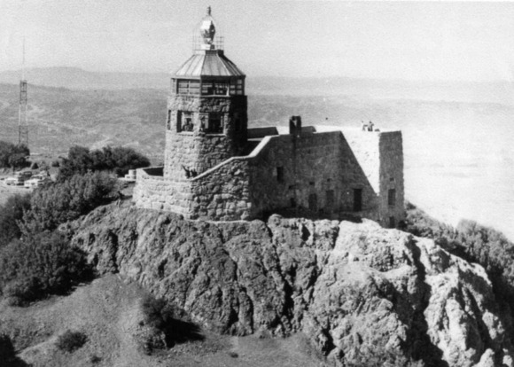 Historical photo of beacon on Mt. Diablo 
