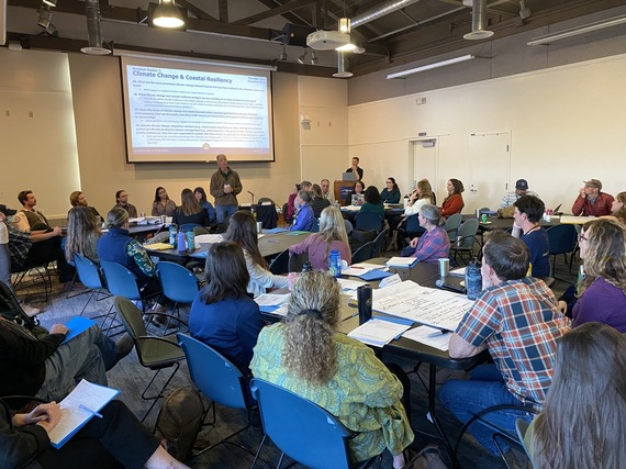 NRD estuaries stewardship workshop (class in session)