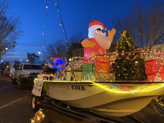 Tracy Holiday Parade - Santa and Stitch