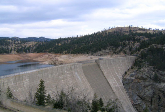 Photo of the dam at Gross 