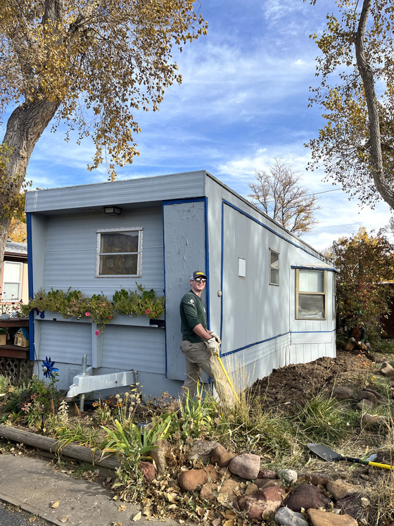 Mile High Youth Corps workers at Sans Souci Mobile Home Park.