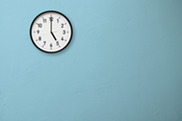 Clock showing 5