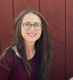 Jennie Banta headshot 