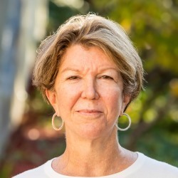 Rachel Flynn Headshot