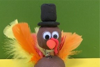 childs artwork of a turkey