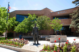 Louisville's City hall building