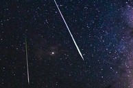 Meteor Shower in a beautiful night sky