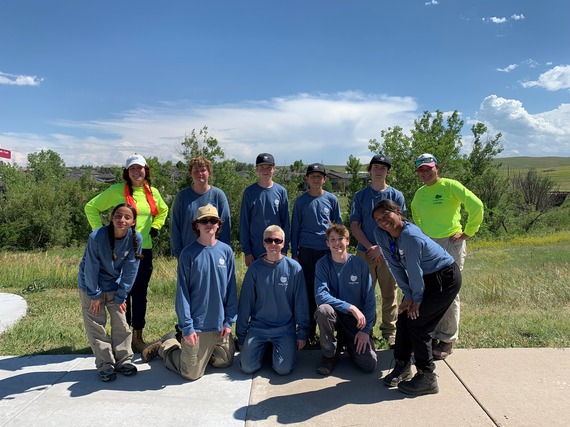 Members of the 2024 Boulder County Youth Corps posing for a photo 