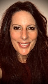 Kristy Headshot