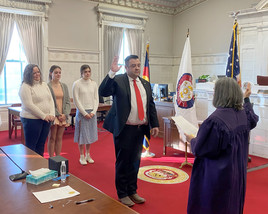 Kevin Ross taking the oath of office January 3, 2023.