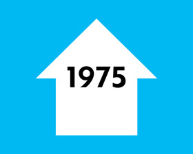 A house with the year 1975 written in it.