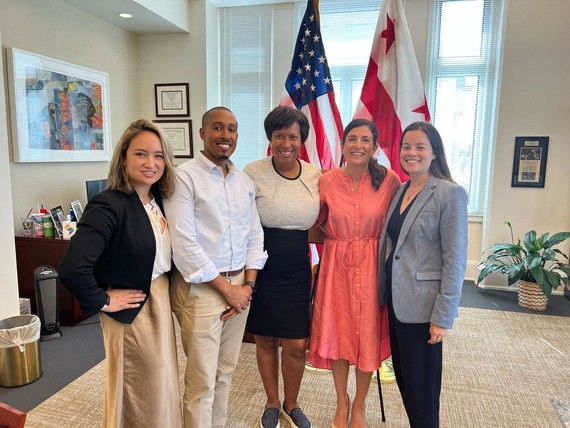 Washington, DC Mayor Muriel Bowser meets with representatives from Bloomberg Philanthropy and MOI Director Jenny Kessler