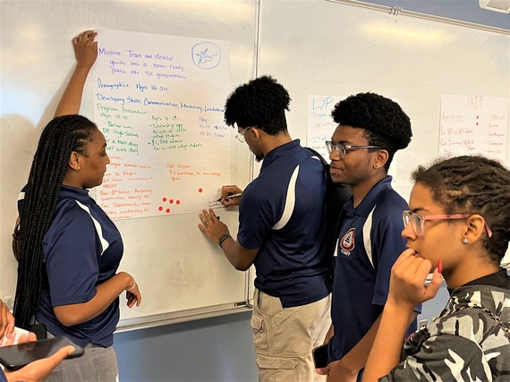 MBSYEP interns record their names on their presentations at Youth Ideation Session July 2023