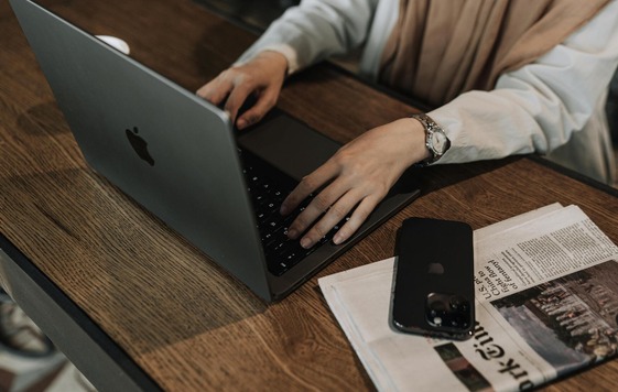 Internet Newspaper Access