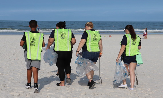 beach cleanup