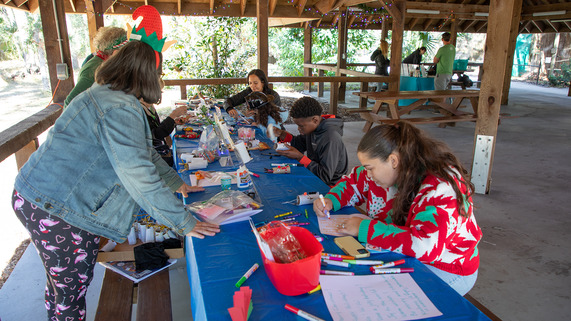 crafts at moccasin lake