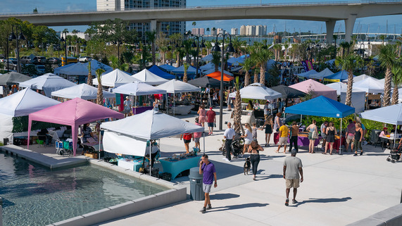 market marie at coachman park