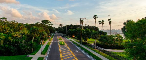 Edgewater Dr.