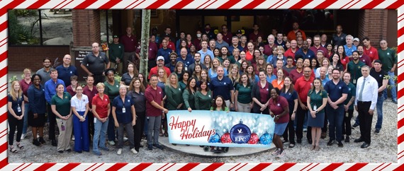 EPC Holiday Photo 2023 w border