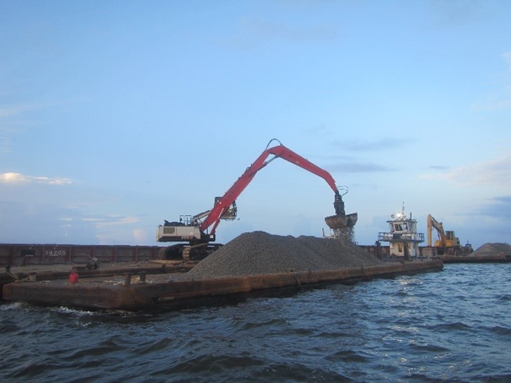 cultch on barge