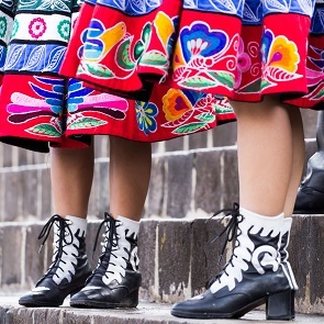 Perivian Dancers in Cusco parade-r