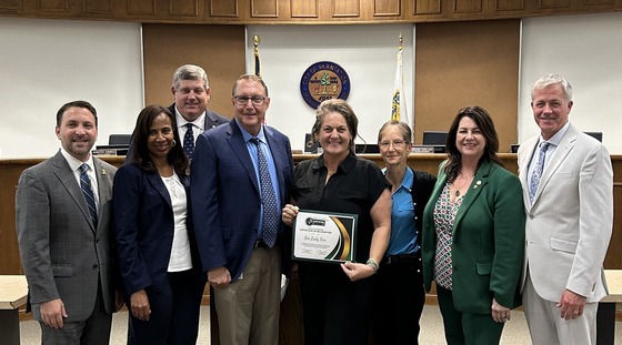 bee lady kim green business award