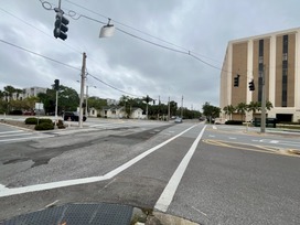 Intersection at Ringling Blvd. and Pine pl.