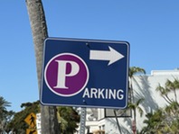 Parking sign with arrow