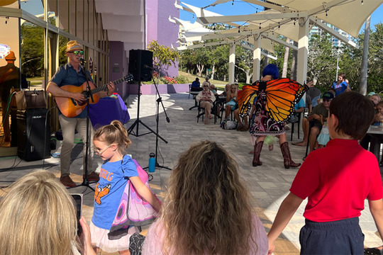 Van Wezel - Family Fest 2025 promo