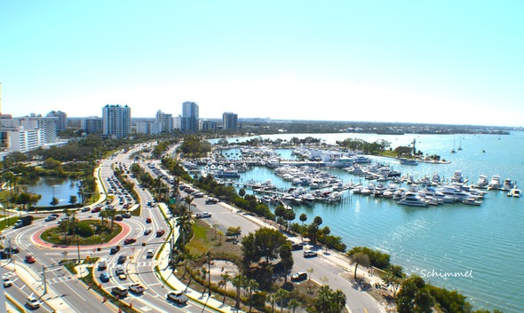 Schimmel Gulfstream roundabout-bayfront