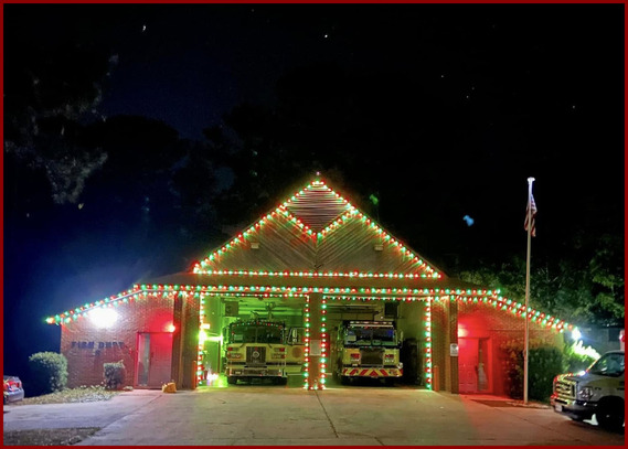 chatham firehouse decorated with Christmas lights